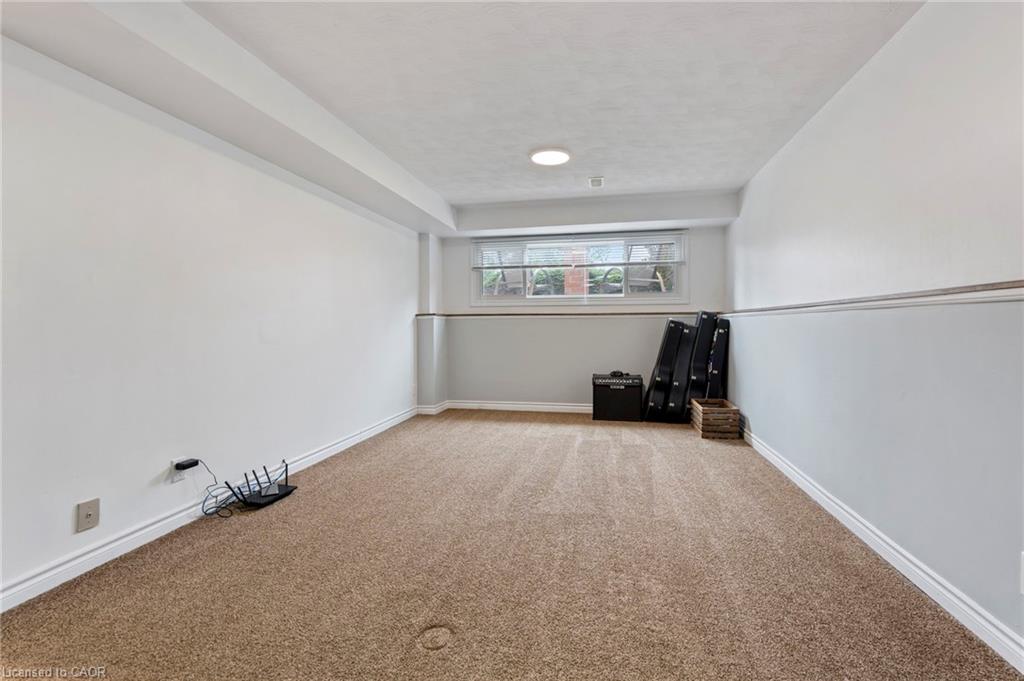 9 Kelly Drive Property Photo 21