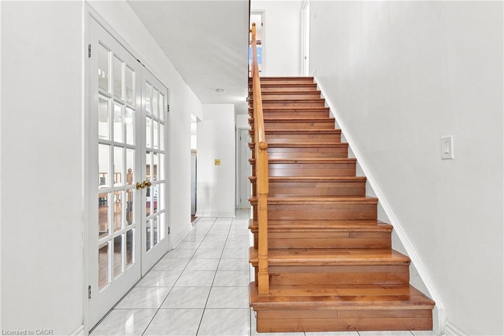 34 Lisajane Court Property Photo 5