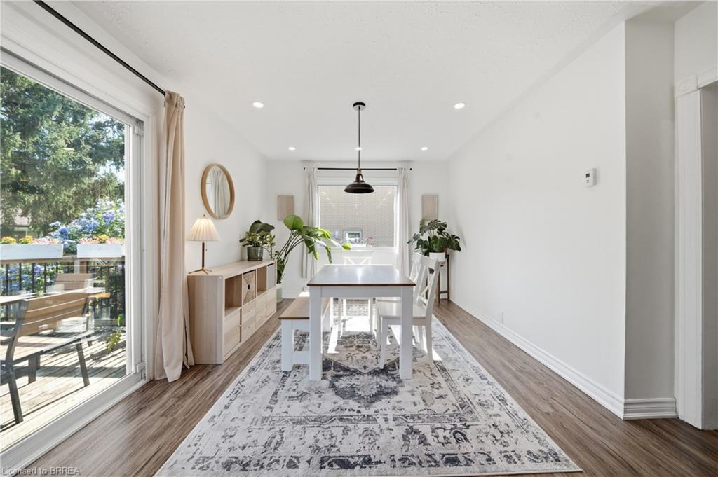 33 Wood Street Property Photo 6