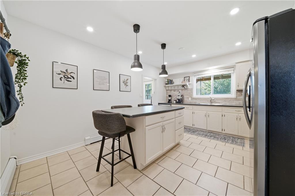 33 Wood Street Property Photo 13