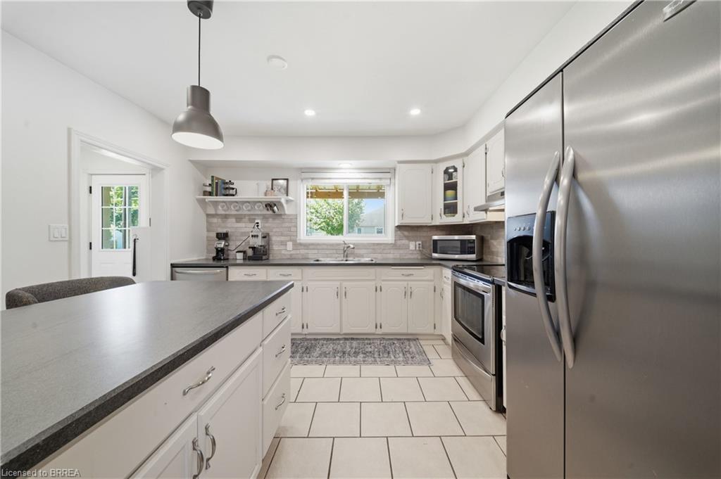 33 Wood Street Property Photo 15