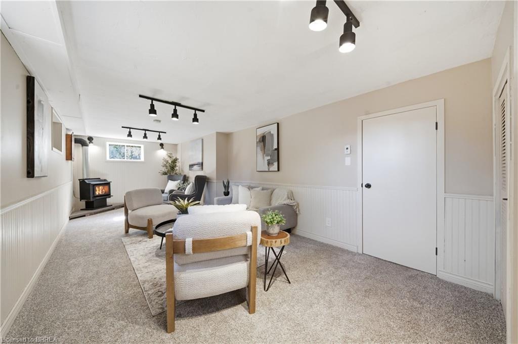 33 Wood Street Property Photo 19