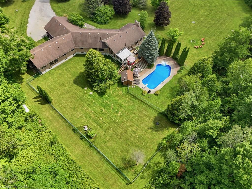 4178 Darkwood Road Property Photo 5
