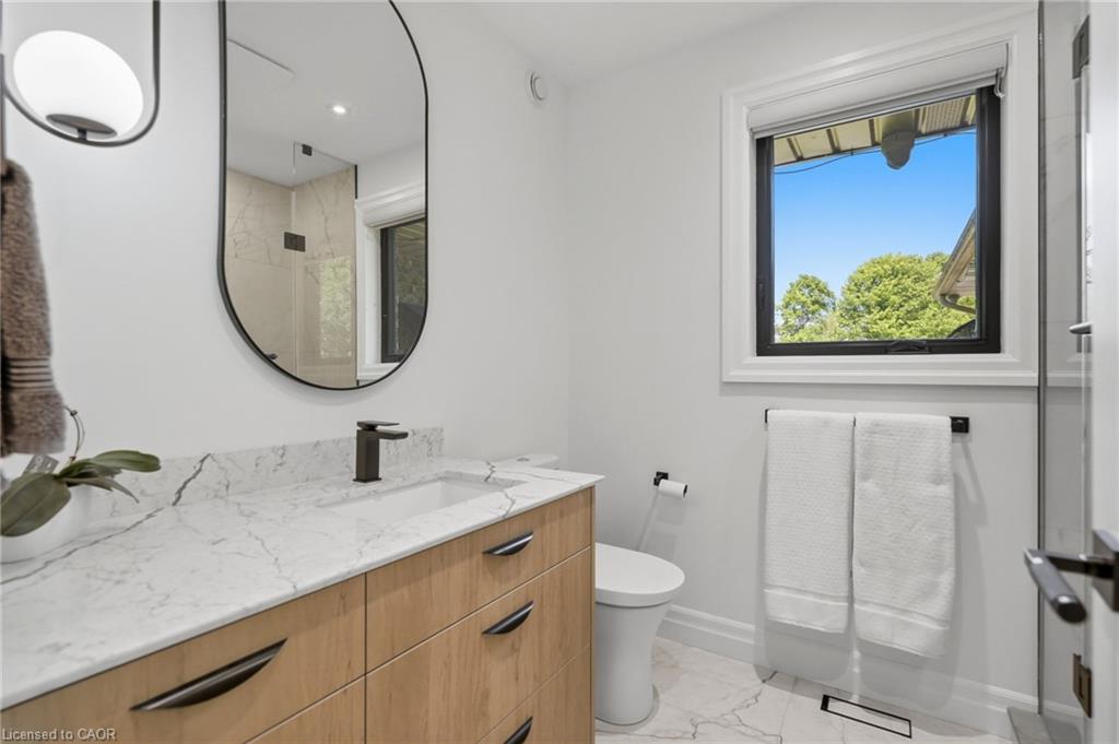 4178 Darkwood Road Property Photo 32
