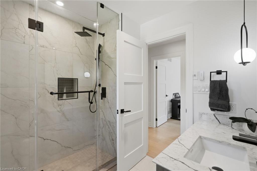 4178 Darkwood Road Property Photo 33