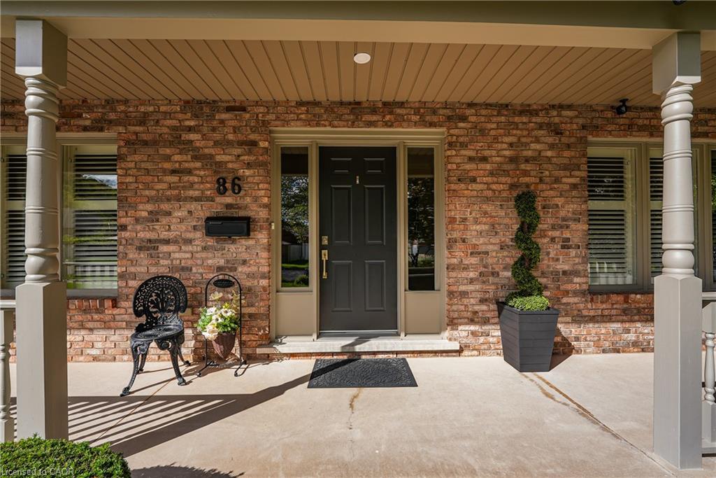 86 Hedge Lawn Drive Property Photo 6