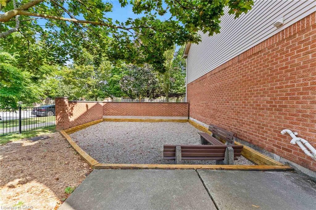 1-1500 Reeves Gate Property Photo 22
