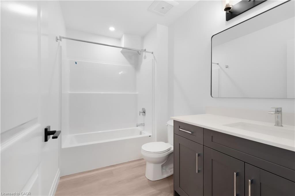 3-220 Heiman Street Property Photo 15