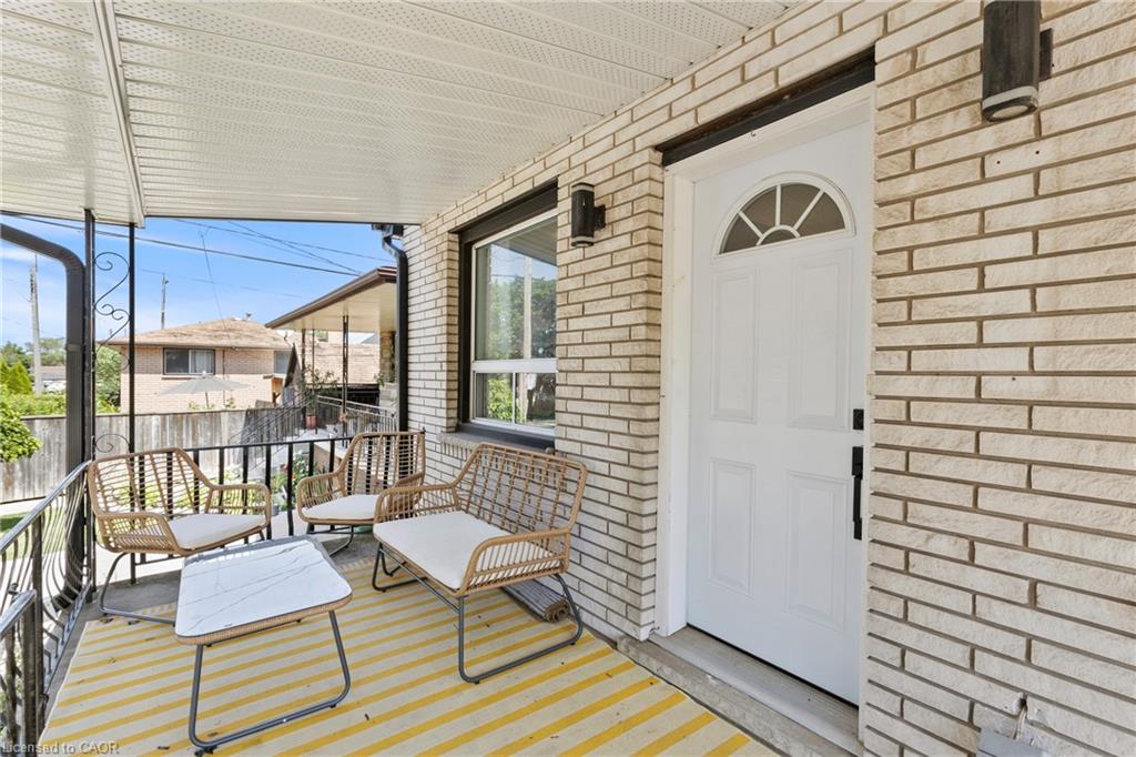 15 Glassco Avenue S Property Photo 6