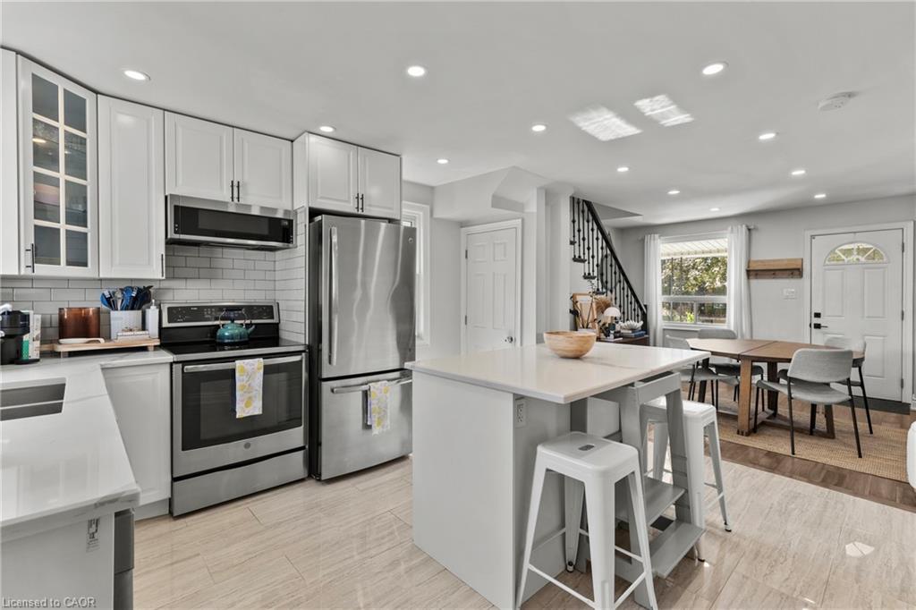 15 Glassco Avenue S Property Photo 19