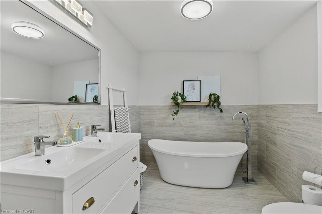 15 Glassco Avenue S Property Photo 23