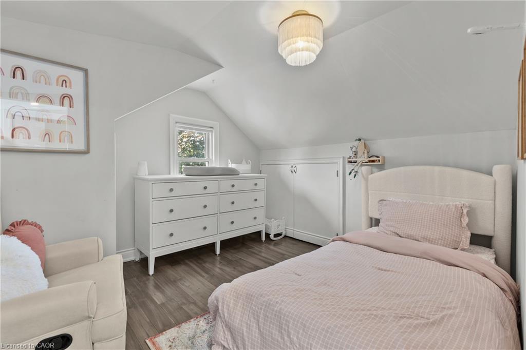 15 Glassco Avenue S Property Photo 30