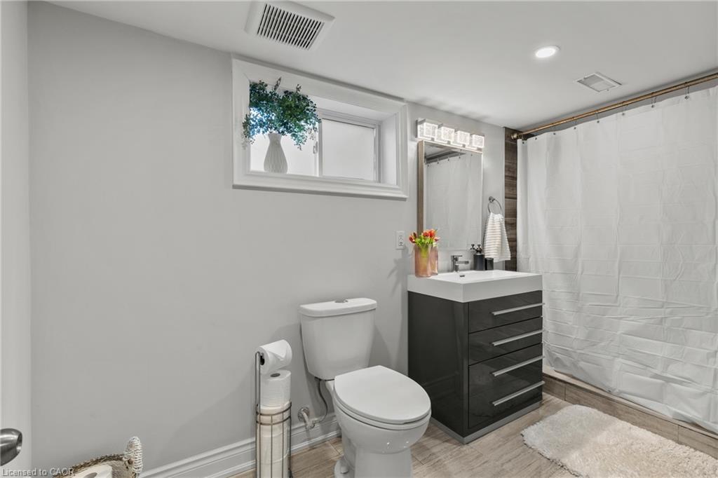 15 Glassco Avenue S Property Photo 37