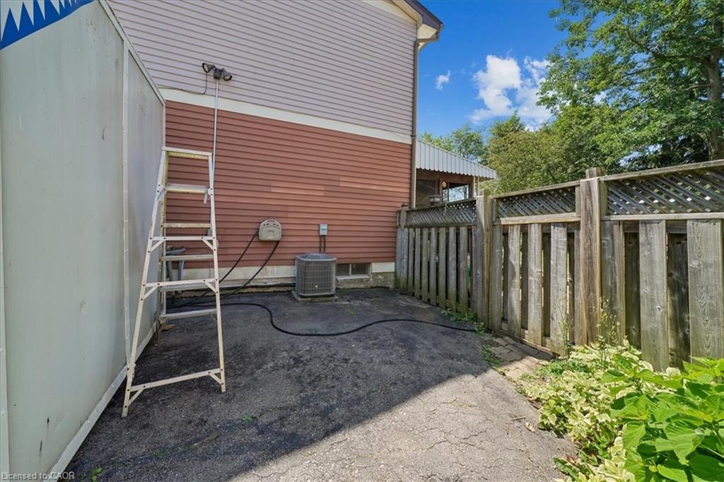 2320 Middlesmoor Crescent Property Photo 48