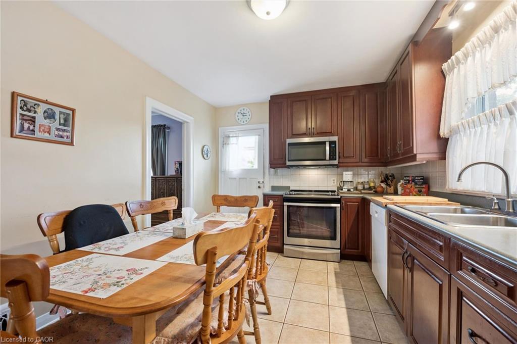 1873 Main Street E Property Photo 16