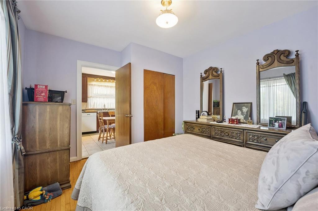 1873 Main Street E Property Photo 21