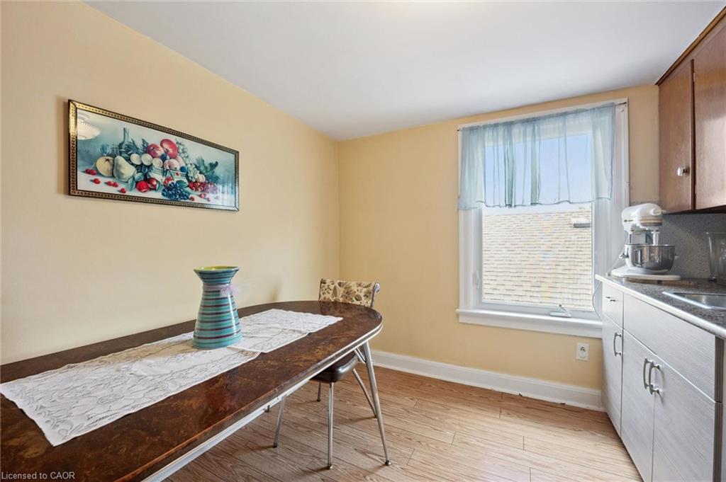 1873 Main Street E Property Photo 30