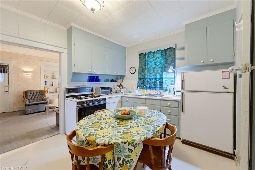 22 Mildred Avenue Property Photo 11