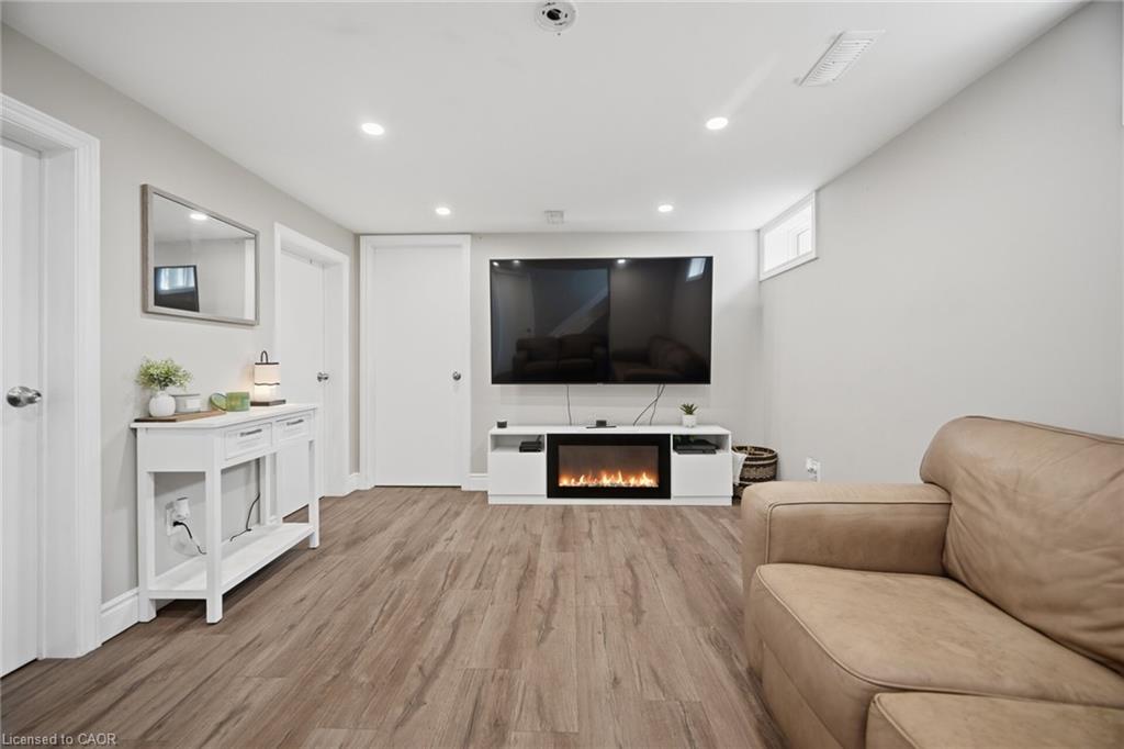60 Elmwood Avenue Property Photo 20