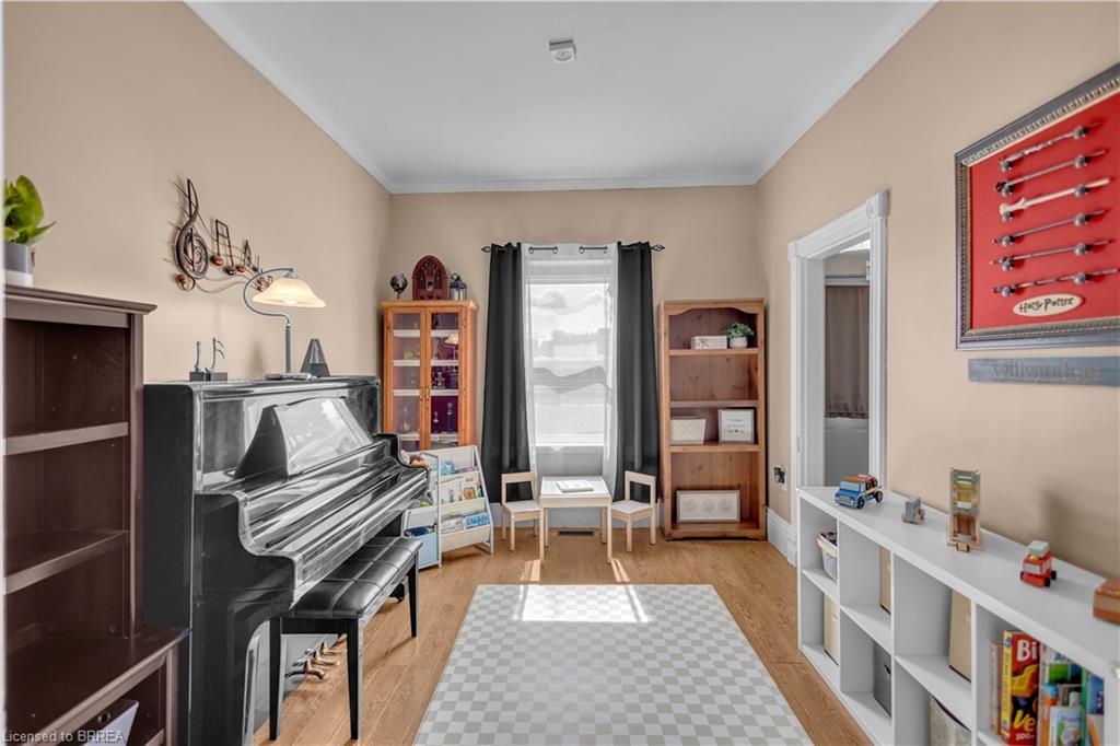 25 Usher Street Property Photo 4