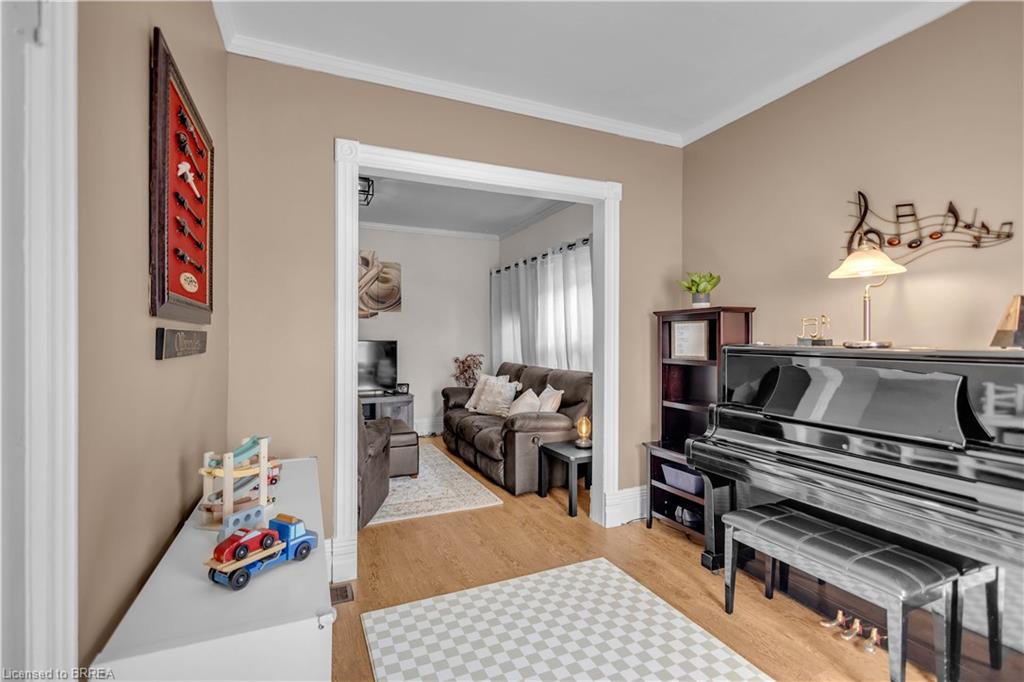 25 Usher Street Property Photo 5