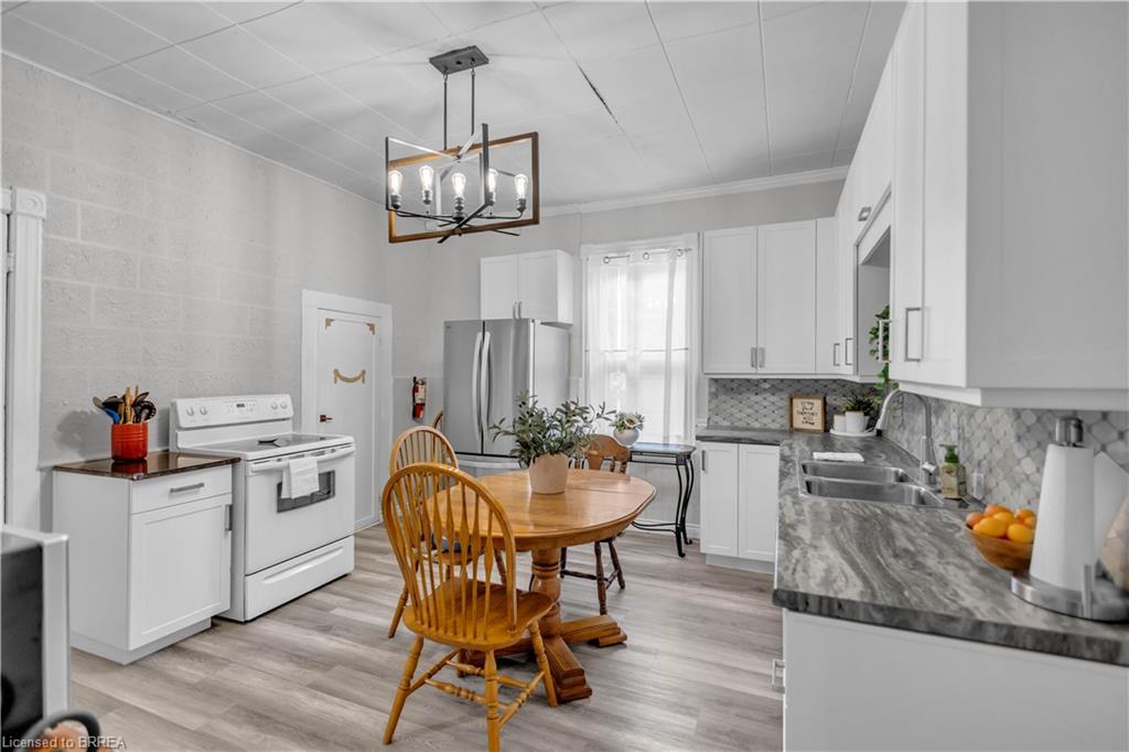 25 Usher Street Property Photo 8