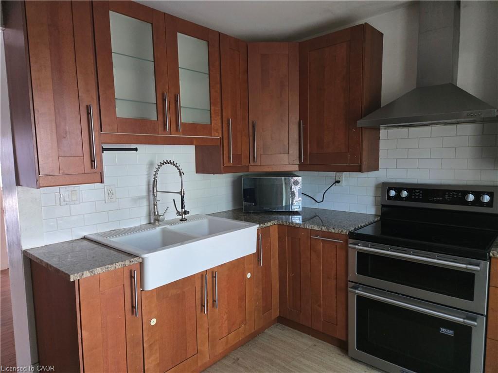 40 Lynnwood Avenue Property Photo 6
