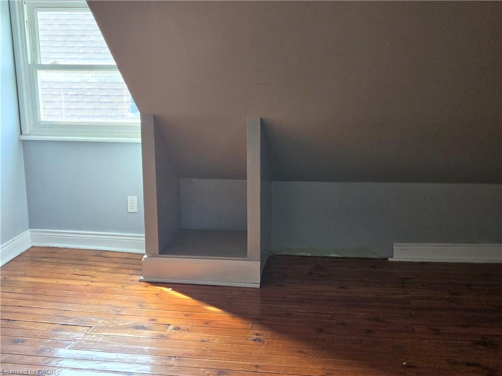 40 Lynnwood Avenue Property Photo 19