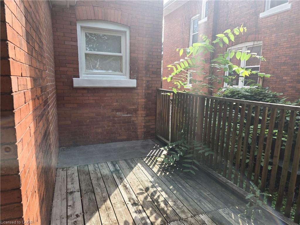 40 Lynnwood Avenue Property Photo 23