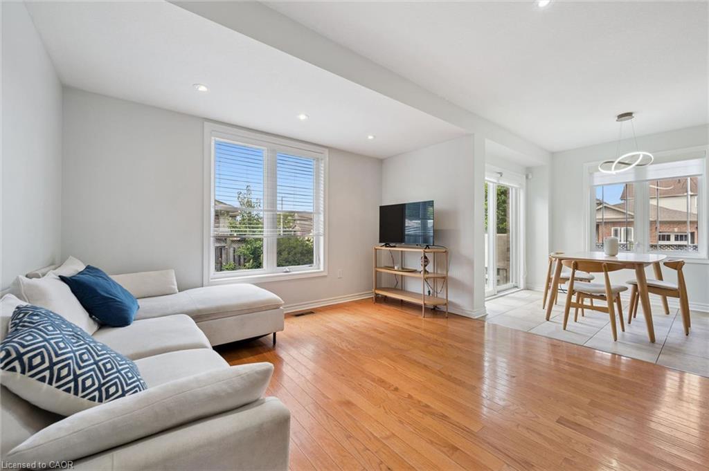 58 Wilkie Crescent Property Photo 6