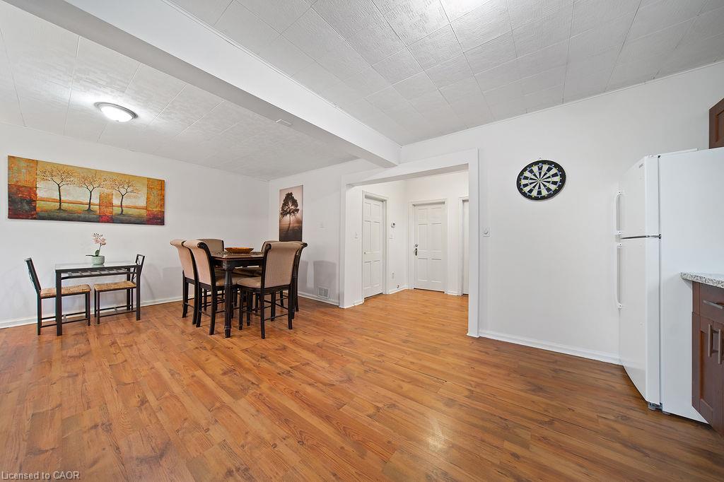 82 Whitney Avenue Property Photo 8