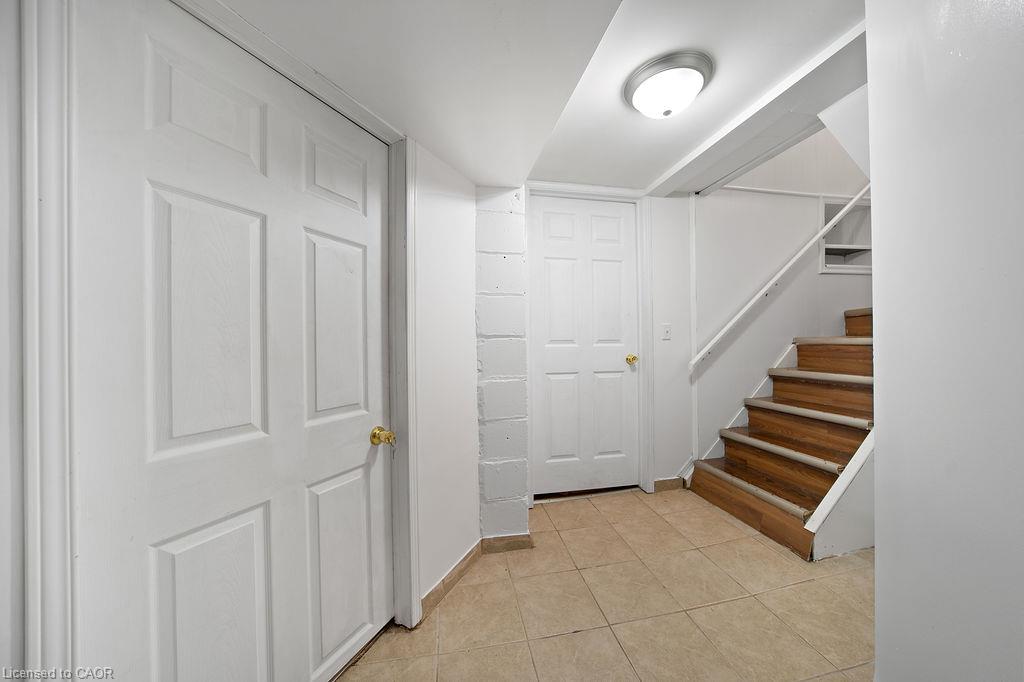 82 Whitney Avenue Property Photo 16