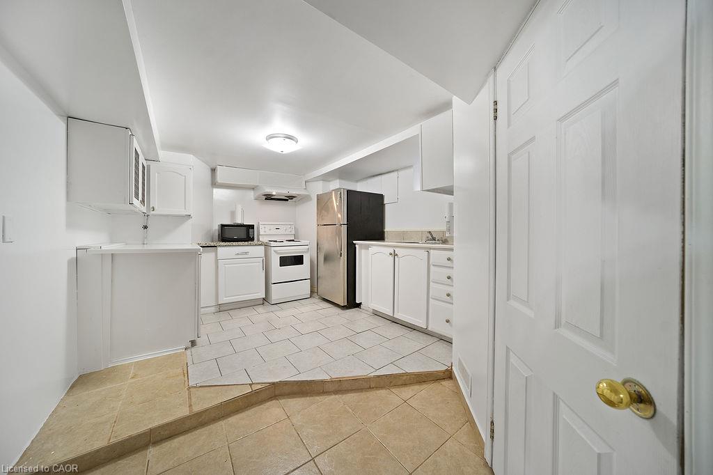 82 Whitney Avenue Property Photo 18