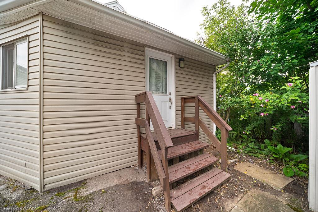 82 Whitney Avenue Property Photo 27