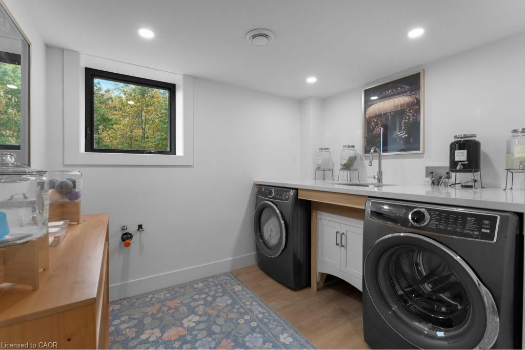 3169 King Street Property Photo 40