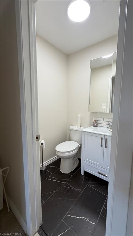 18-590 Millbank Drive Property Photo 9