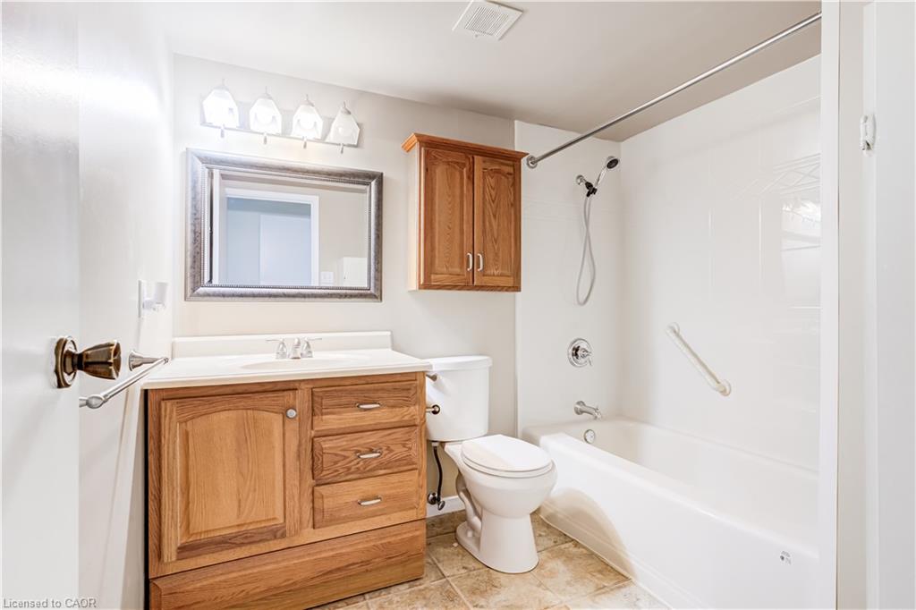 1102-5280 Lakeshore Road Property Photo 29