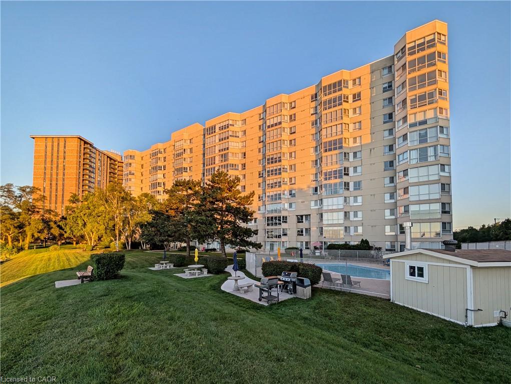 1102-5280 Lakeshore Road Property Photo 48