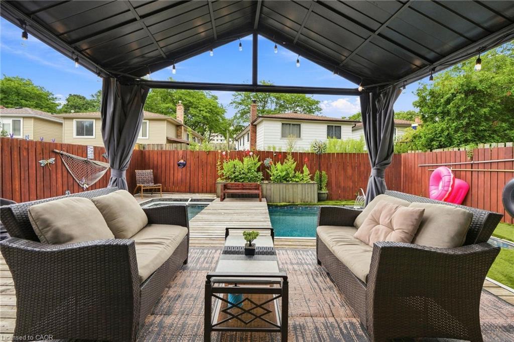 49 Markson Crescent Property Photo 2