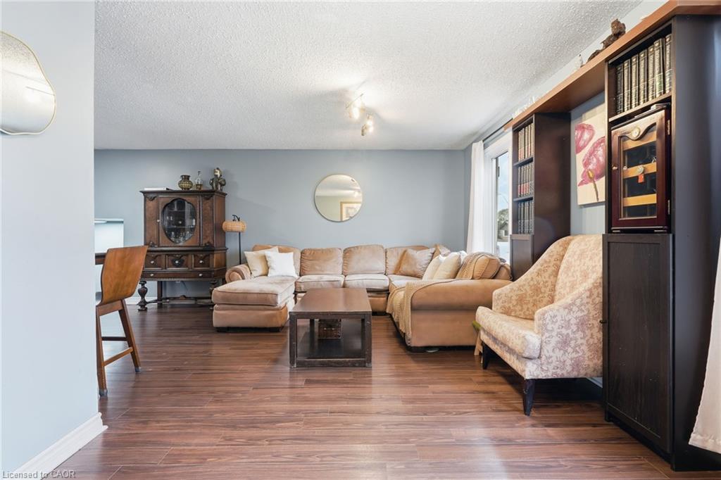 49 Markson Crescent Property Photo 6