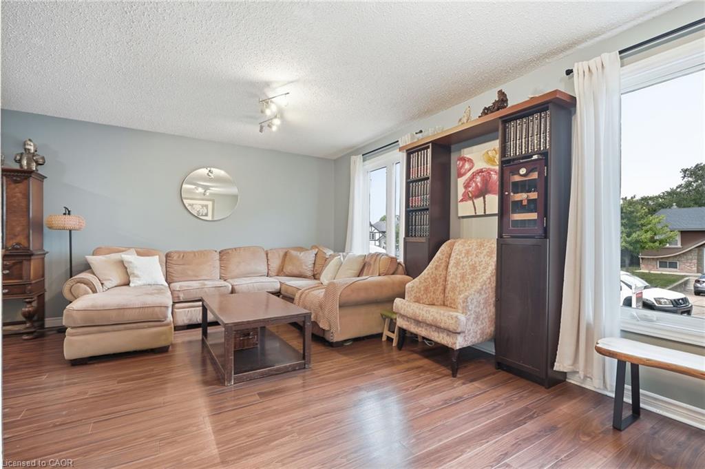 49 Markson Crescent Property Photo 7