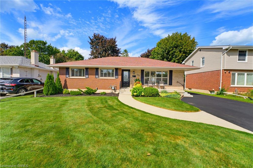 107 Pusey Boulevard Property Photo 1