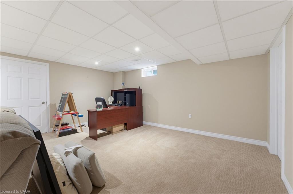 73 Degrow Crescent Property Photo 35
