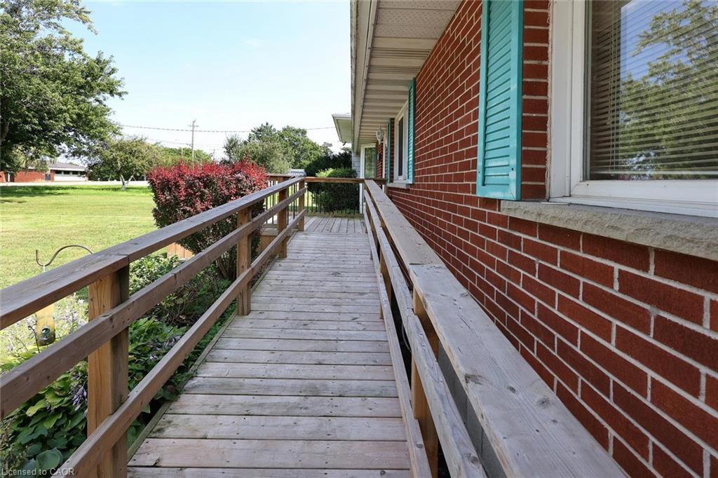 513 Ridge Road W Property Photo 4