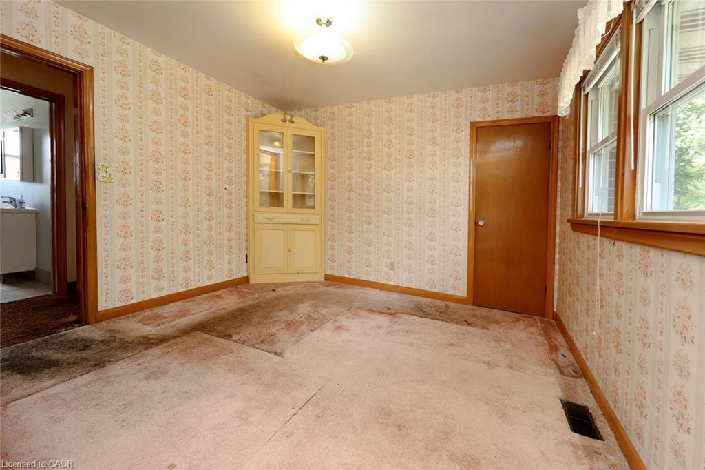 513 Ridge Road W Property Photo 7
