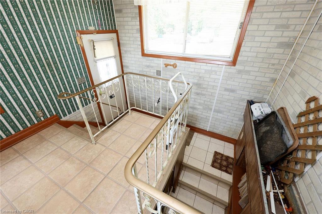 513 Ridge Road W Property Photo 17