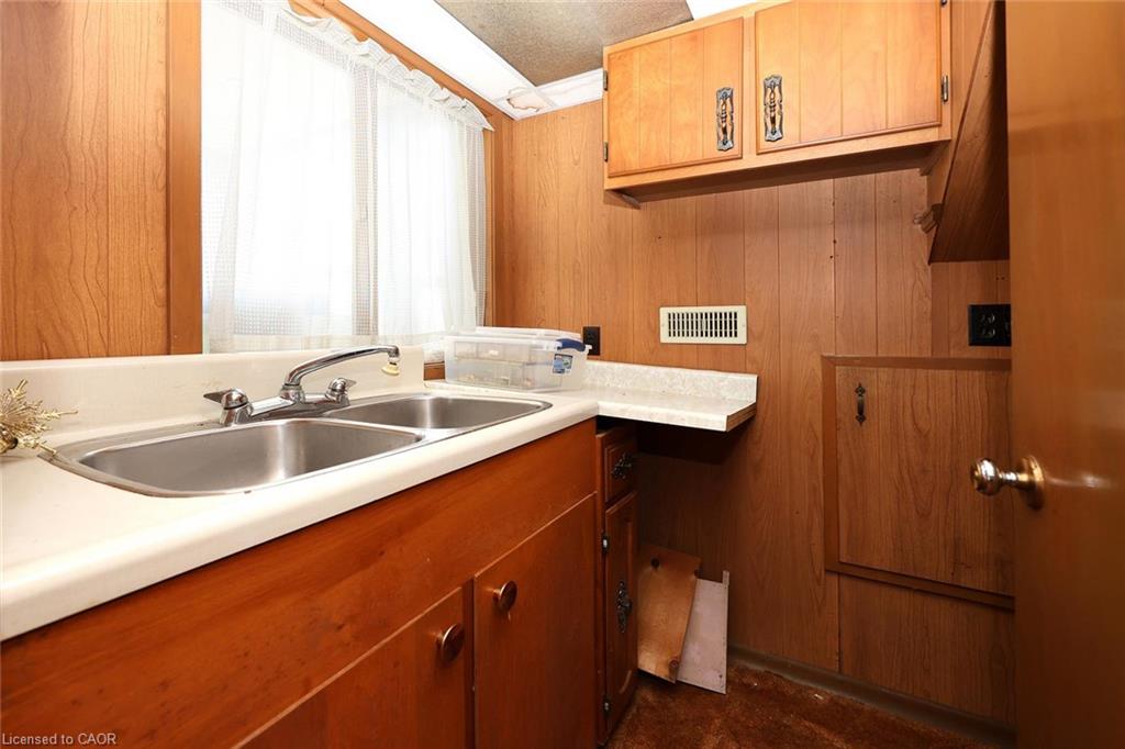 513 Ridge Road W Property Photo 23