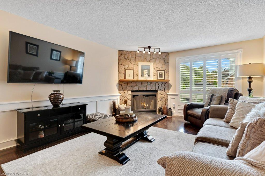 39 Falcon Court Property Photo 17