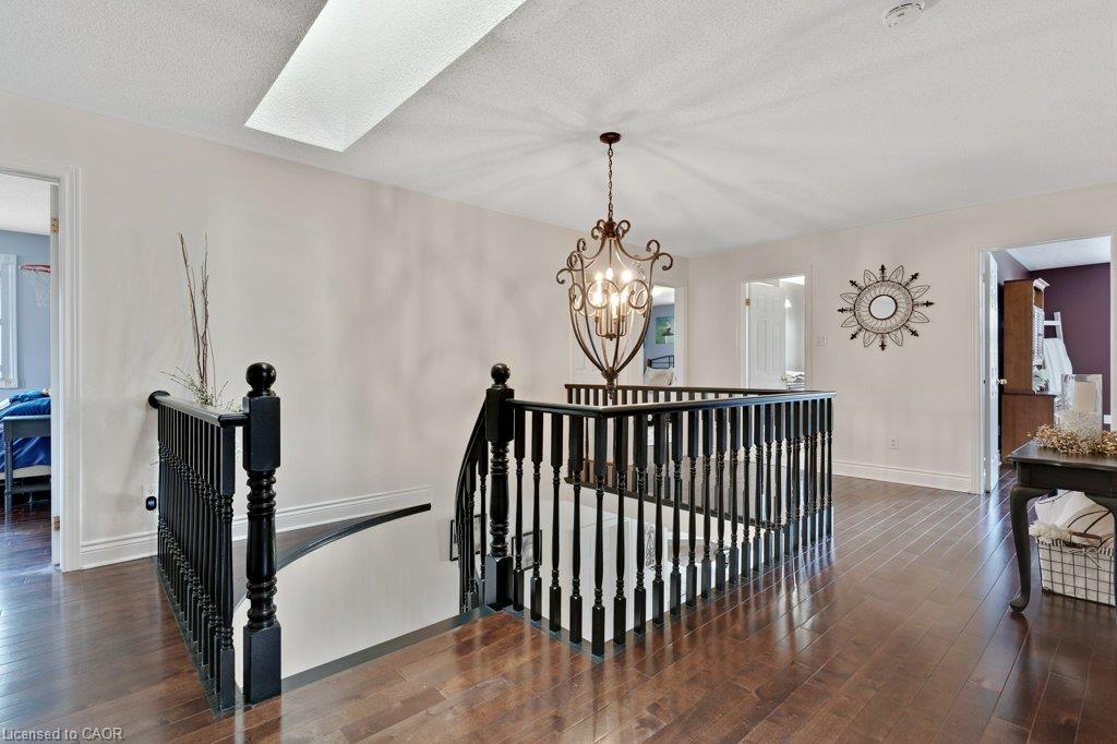 39 Falcon Court Property Photo 22