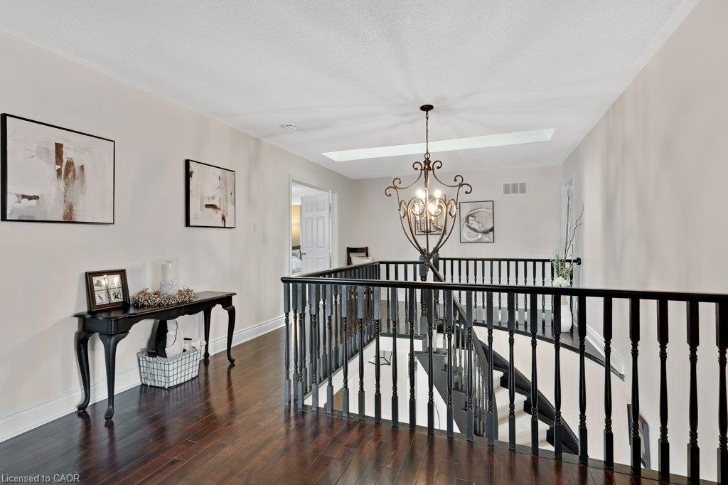 39 Falcon Court Property Photo 23